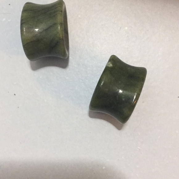 Stone plugs body jewelry - Picture 3 of 3